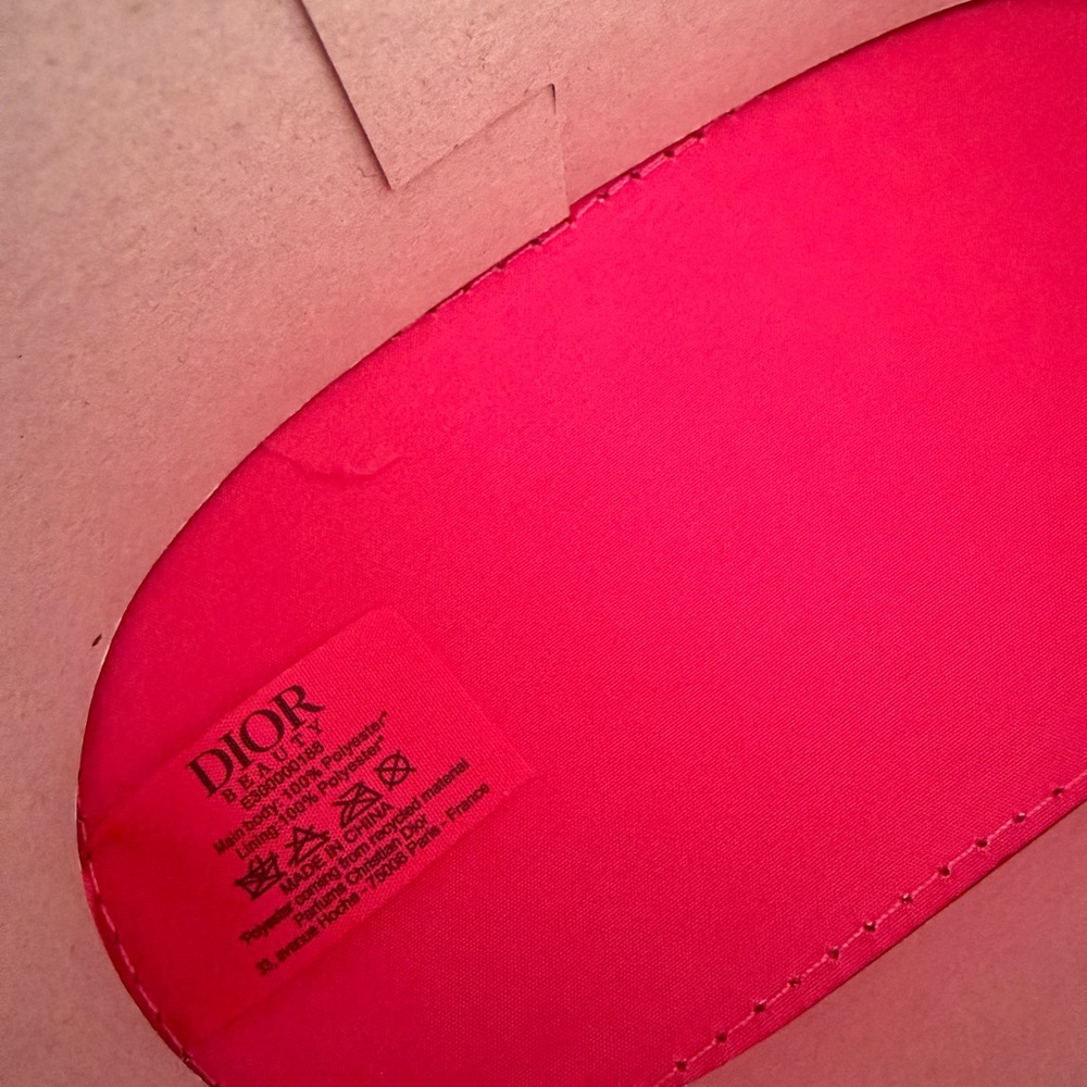 Dior Fuchsia Travel Pouch New w Box - Picture 6 of 9